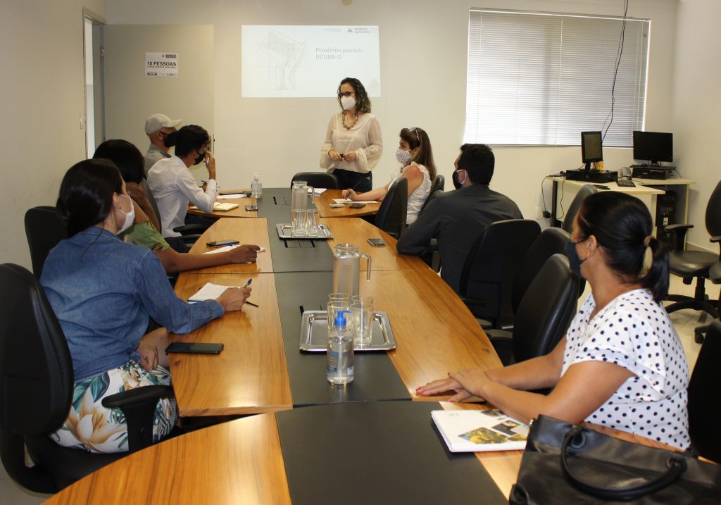 Servidores De Timóteo Foram Capacitados Para A Fase Do Trabalho Técnico Social, Na Qual Irão Cadastrar Os Moradores Beneficiários
